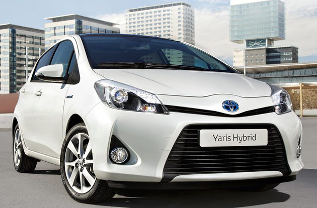 Toyota a demarat producţia noului Yaris Hybrid