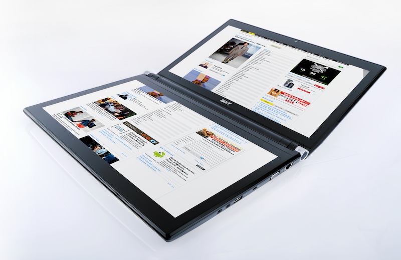 Acer Iconia, laptopul cu două ecrane, costă 6.000 de lei