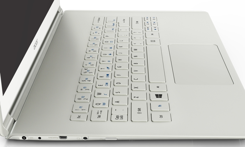 Acer Aspire S7, cel mai uşor şi subţire ultrabook cu touch, disponibil la noi