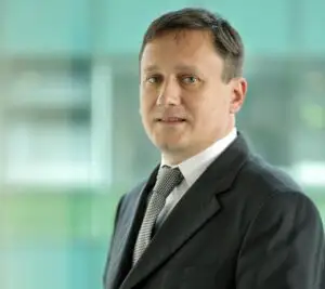 7 din primii 10 asigurători din România sunt clienţii Wizrom