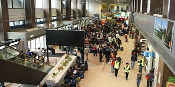 Peste 8,23 milioane de pasageri pe aeroporturile româneşti, în primele nouă luni