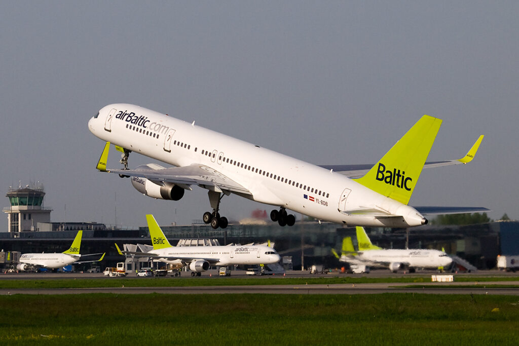Letonia are în plan privatizarea operatorului airBaltic