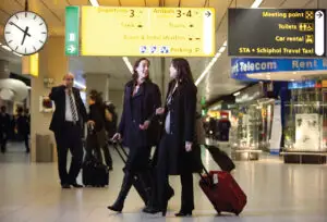 UE vrea să reducă ajutoarele de stat pentru aeroporturi în ideea de a stimula competiţia