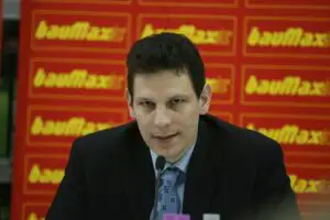 Piaţa de bricolaj din România va scădea cu 15% în acest an