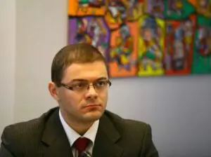 Milcev, E&Y: Deficitul bugetar trebuie redus prin creşterea colectării de la nivelul de 70%