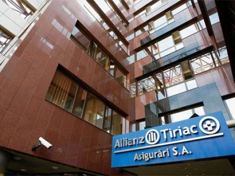 Asigurările auto au crescut cu 39% profitul Allianz-Țiriac, pe venituri în stagnare