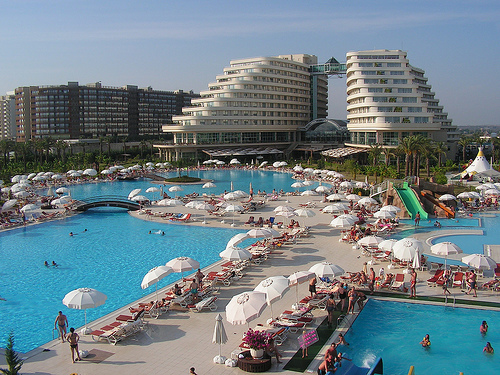 Cardurile Gold și Platinum îți triplează bonusul de vacanță