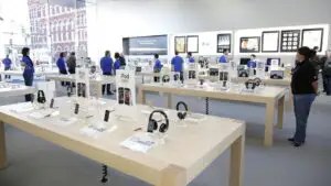Guvernul australian cere giganţilor Apple, Microsoft şi Adobe să explice preţurile mari practicate în această ţară