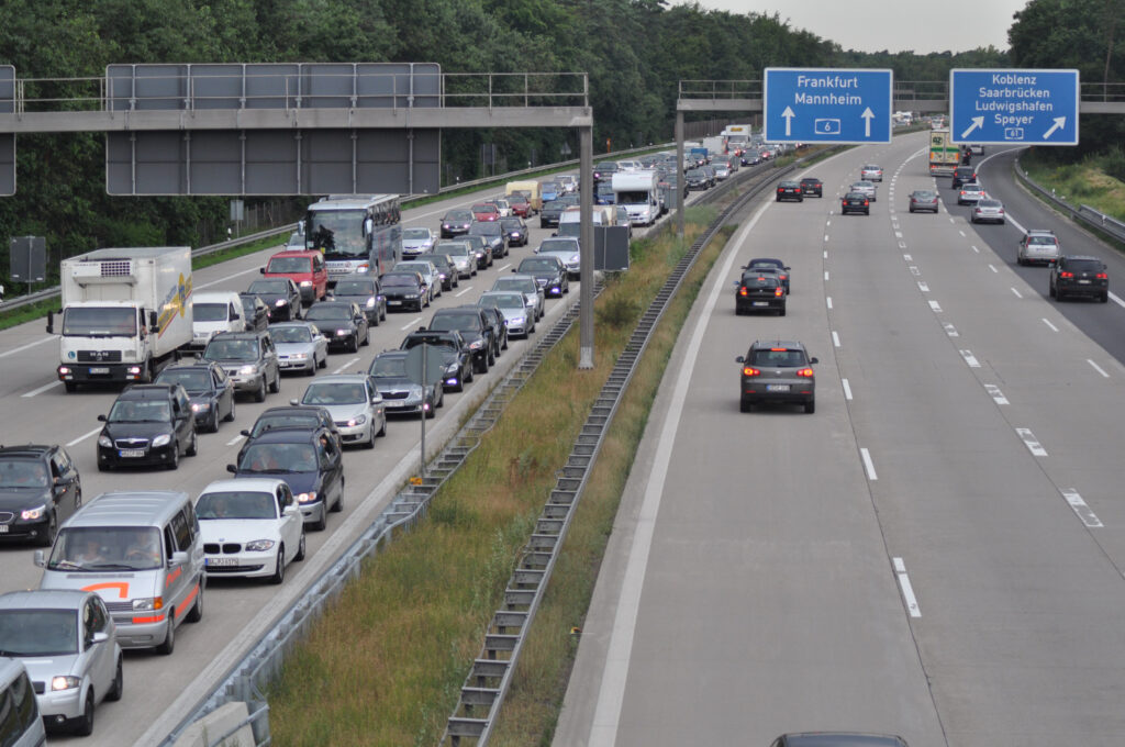 Dezbatere aprinsă: Adio autostrăzi fără taxă în Germania?