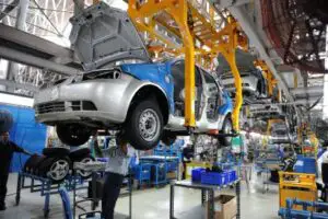 Piaţa auto a scăzut cu 7,9% în primele opt luni din 2011
