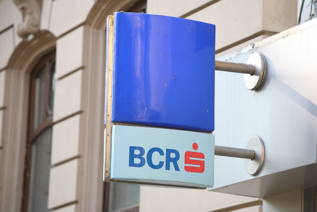 BCR a cheltuit aproape un miliard de euro pe prima casă