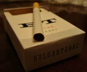 Ruşii s-au apucat de fumat BT-uri