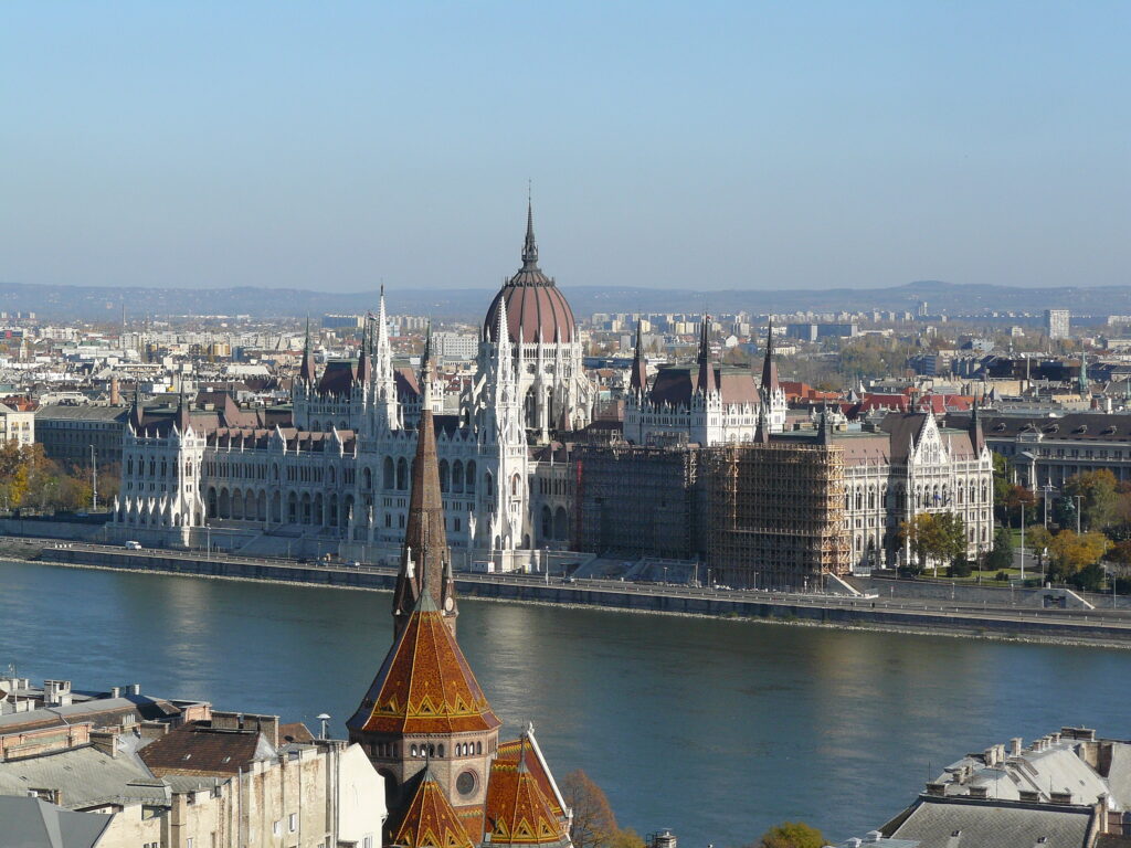 Ungaria doreşte să impoziteze pensiile foştilor demnitari comunişti