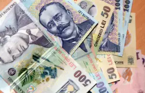 Trei lideri de sindicat, urmăriţi penal pentru delapidare