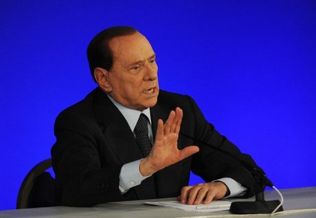 Berlusconi solicită recuzarea judecătorilor în „afacerea Mills”