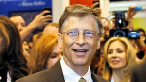 Ctrl-Alt-Delete a fost o greşeală, recunoaşte Bill Gates