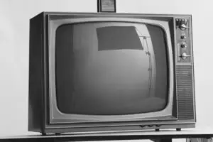 INEDIT: În Marea Britanie încă există 13.000 de televizoare alb-negru