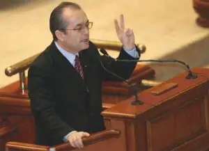 Emil Boc, supărat pe Moș Crăciun: „renii nu aduc în sanie veşti foarte bune”