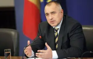 Salariile deputaţilor şi miniştrilor bulgari vor rămâne îngheţate în 2012. Vezi cât câştigă aceştia în raport cu omologii români