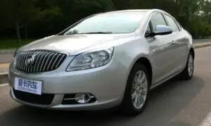 Europenii preferă Golf, chinezii… Excelle