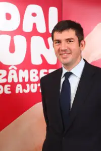 În 14-20 noiembrie, un Happy Meal vândut înseamnă o donaţie de 1 leu pentru o secţie de oncologie-hematologie pediatrică