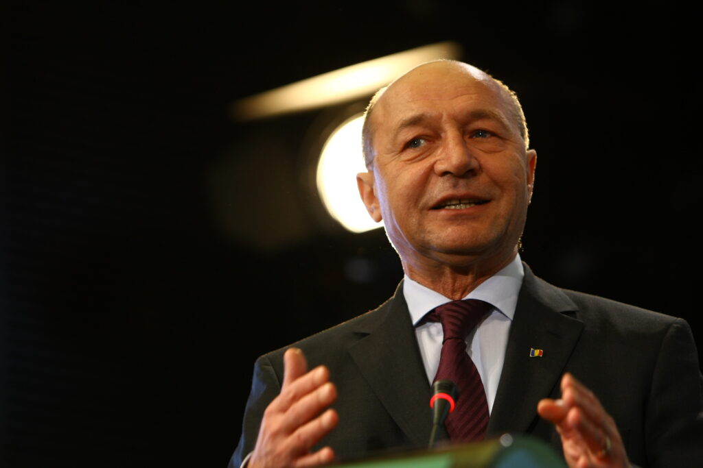 Preşedintele Traian Băsescu: „Bechtel a fost un contract nefericit”