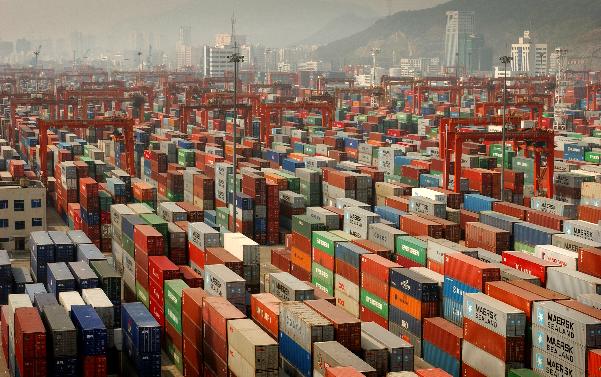 Cât mai țin motoarele Chinei? Exporturile pierd viteză puternic