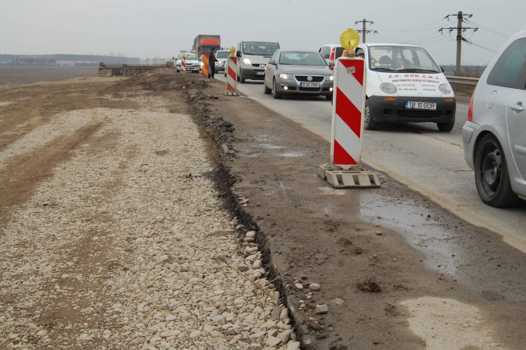 Pe unde să nu mergi cu maşina: Harta celor mai proaste drumuri din România