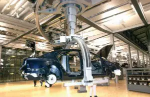 Producătorii auto europeni ar putea opri producţia din cauza lipsei pieselor din Japonia