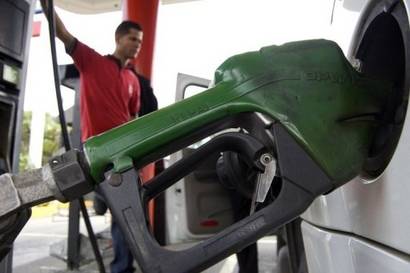 Transportatorii: Prețurile carburanților vor continua să crească dacă nu apare un jucător nou care să echilibreze piața