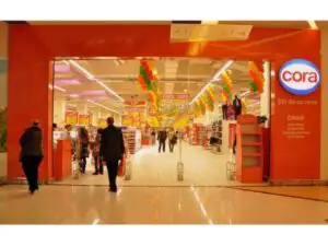 Black Friday şi în hipermarketuri: la cora, Vinerea Neagră ţine până pe 1 decembrie