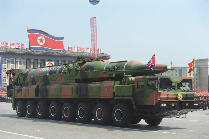 Coreea de Nord pregăteşte o posibilă lovitură cu rachete împotriva Statelor Unite