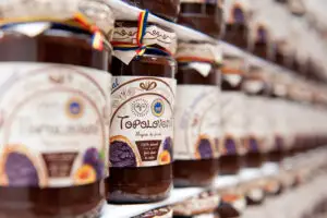 (P) Fabrica de Magiun Topoloveni intră în al 100-lea an de existență