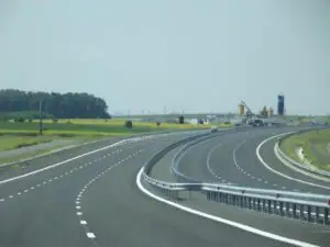 VIDEO: PRIMUL DRUM pe NOUA AUTOSTRADA. Cum arată porțiunea cu 3 BENZI