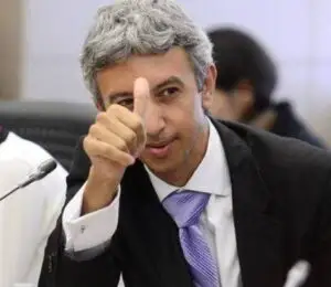 Dan Diaconescu ar trebui să semneze astăzi contractul de vânzare – cumpărare a acţiunilor Oltchim