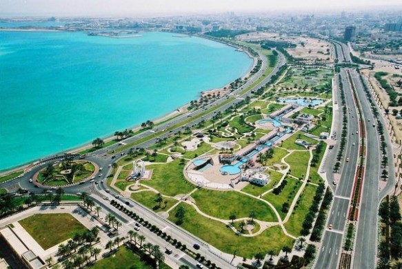 Qatarul construieşte un port de 7 miliarde dolari
