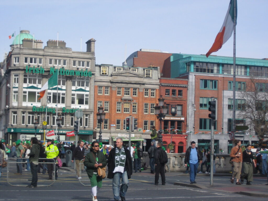 Criza a tăiat prețurile la hotelurile și restaurantele din Irlanda