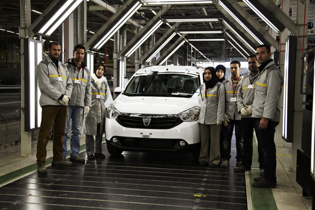 Corespondență din Tanger: Renault a inaugurat oficial noua uzina Dacia din Maroc