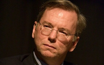 Eric Schmidt: „Dacă nu doreşti să-ţi dezvălui identitatea reală, nu îţi face cont de Google+”