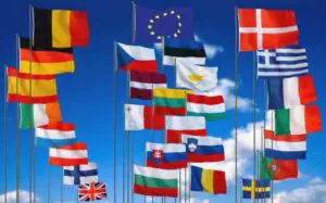 Europa Centrală și de Est întoarce spatele Occidentului bogat dar îndatorat
