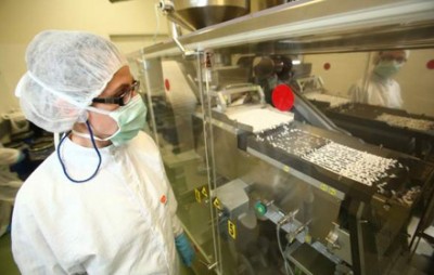 Unul dintre cei mai mari producători mondiali de medicamente îşi vinde fabrica din România