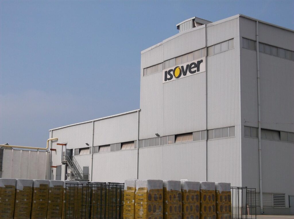 Isover vrea să exporte 30% din producţia de vată minerală de sticlă de la Ploieşti