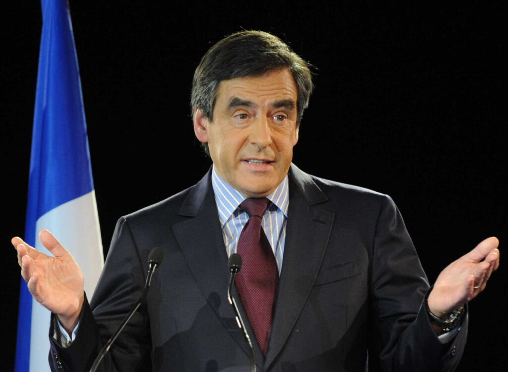 Premerul francez: Europa se îndreaptă „în mod hotărât spre un guvern economic al zonei euro”