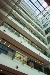 Cu trei achiziţii, NEPI şi-a dublat portofoliul de proprietăţi, ajungând la 314 mil. euro