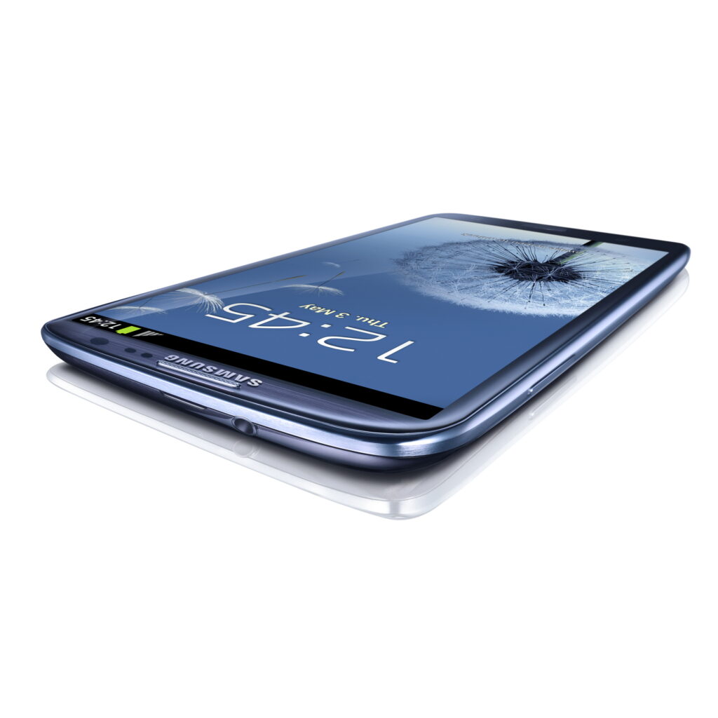 Vodafone: Samsung Galaxy S III, disponibil la pre-comandă
