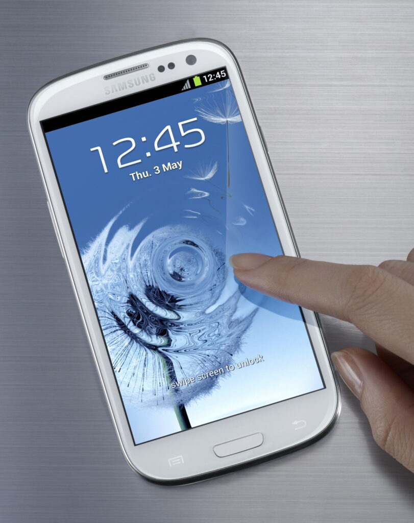 Samsung a lansat GALAXY S III în România