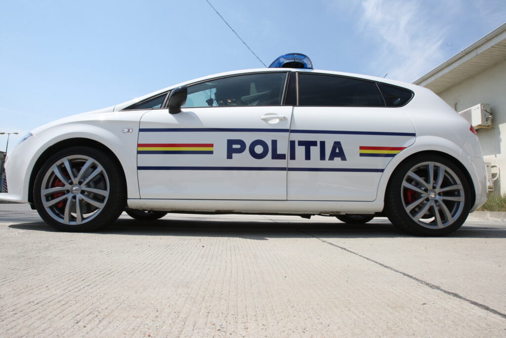 UPDATE: Un polițist din România a luat peste 5.000 de euro într-o lună