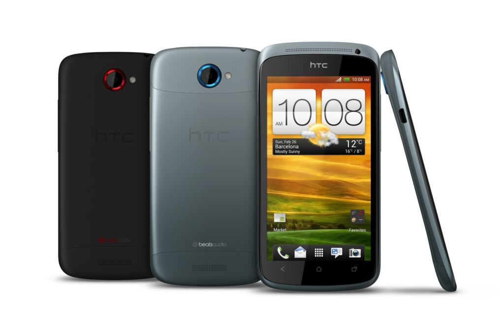 HTC One S, declarat telefonul european social media