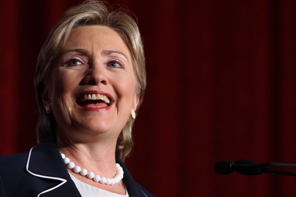 Hillary Clinton: „Modelul economic american funcţionează în ciuda problemelor”