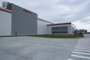 Honeywell a inaugurat oficial uzina de lângă Ploiești l FOTO